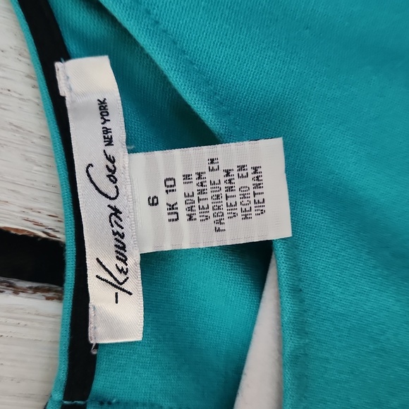 Kenneth Cole New York Zip Back Dress Size 6 - Picture 3 of 4
